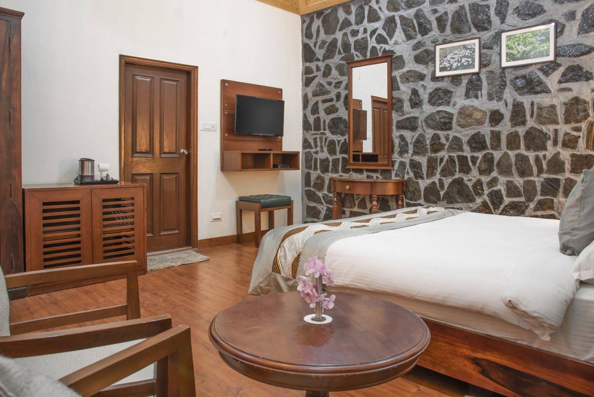 Echor - The Koti Village Resort Куфри Екстериор снимка
