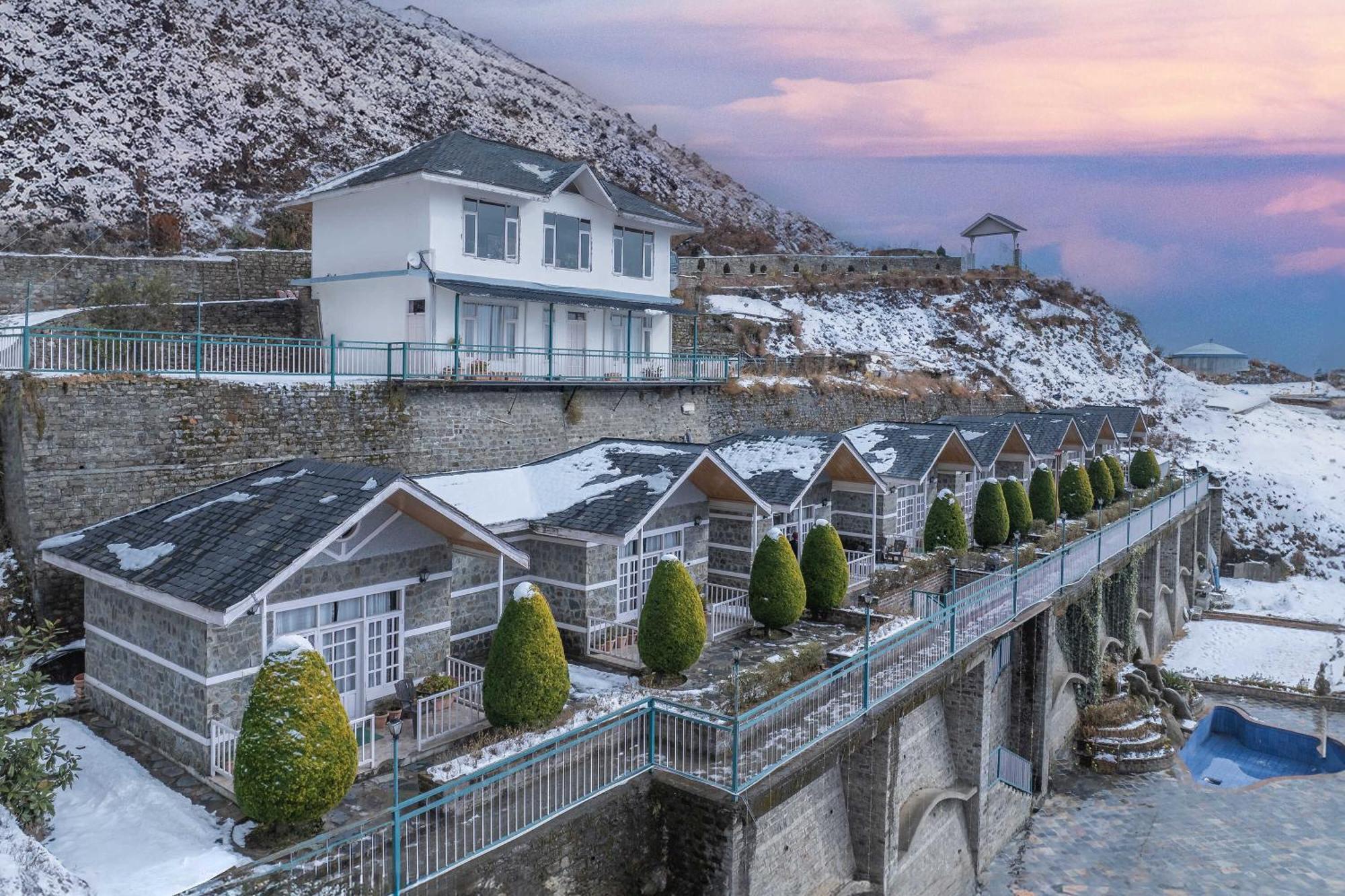 Echor - The Koti Village Resort Куфри Екстериор снимка